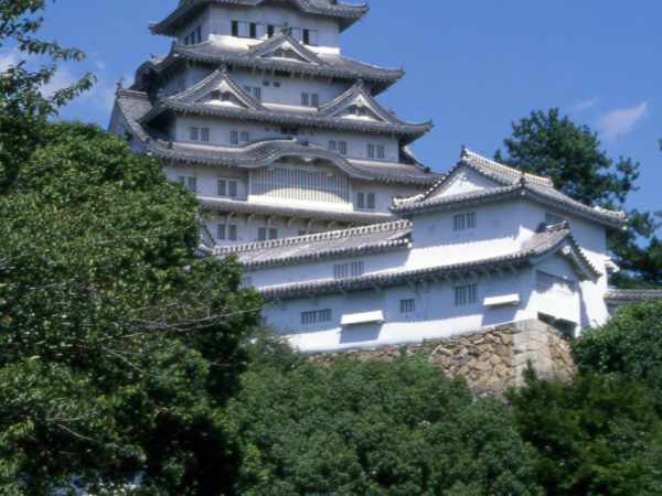 https://education.aamstage.org/wp-content/uploads/sites/6/2020/01/Himeji-Castle-600x450.jpg 1x, https://education.aamstage.org/wp-content/uploads/sites/6/2020/01/Himeji-Castle.jpg 2x